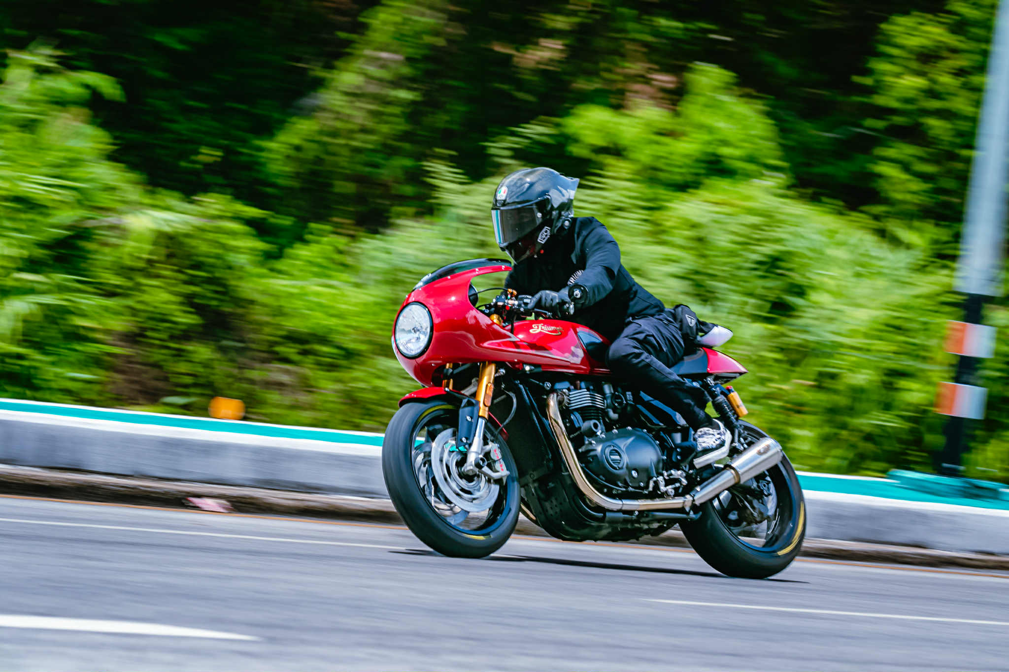 aof triumph red thruxton 1200r aof triumph red thruxton 1200r